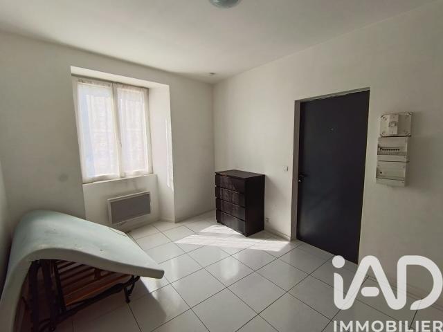 Appartement 1 pièce, 19 m² à louer à Corbeil Essonnes 91100