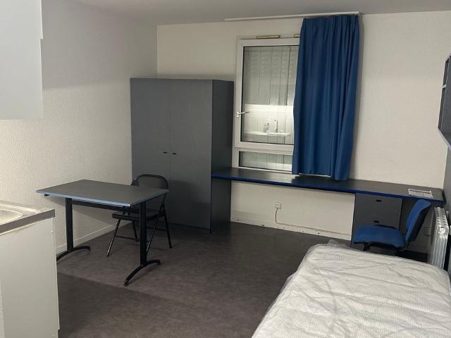 Appartement 1 pièce, 19 m² à louer à Guyancourt 78280