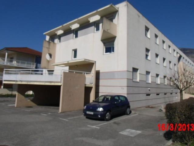Appartement 1 pièce, 19 m² à louer à Saint Martin d'Hères 38400