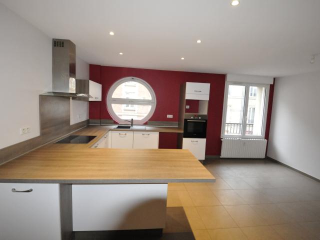 Appartement 1 pièce 100 m²
