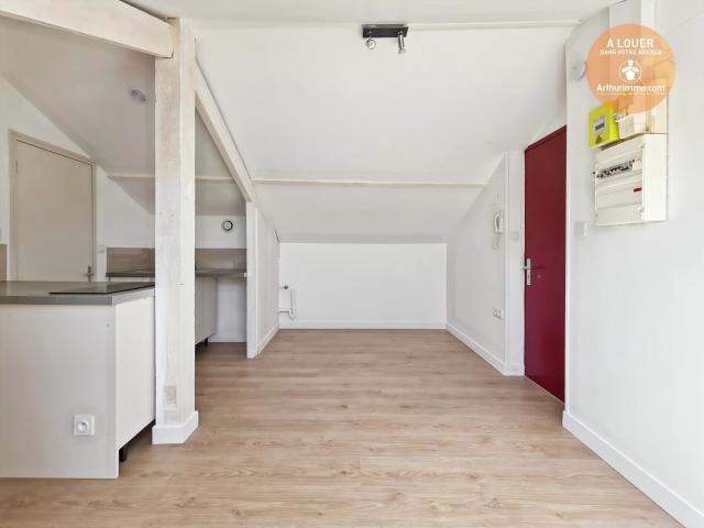 Appartement 1 pièce, 10 m² à louer à Corbeil Essonnes 91100