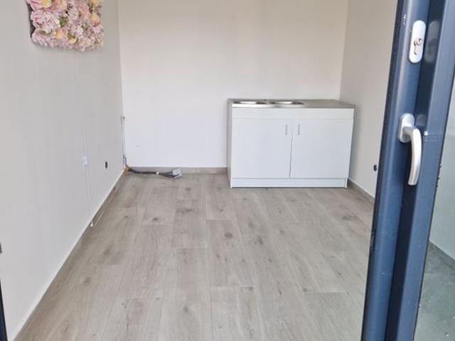 Appartement 1 pièce, 10 m² à louer à Pusignan 69330