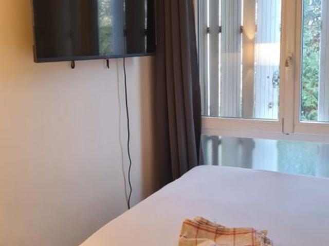 Appartement 1 pièce, 10 m² à louer à Sèvres 92310