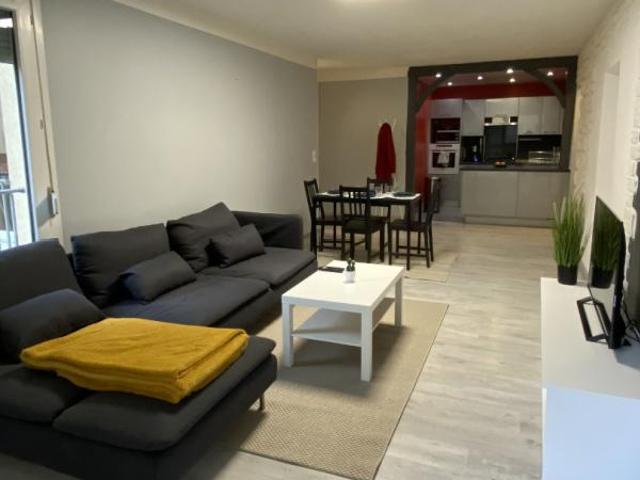 CALI 4, mieux qu'un studio: une chambre meublée en colocation avec services