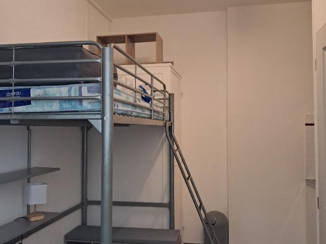 Appartement 1 pièce, 11 m² à louer à Pons 17800