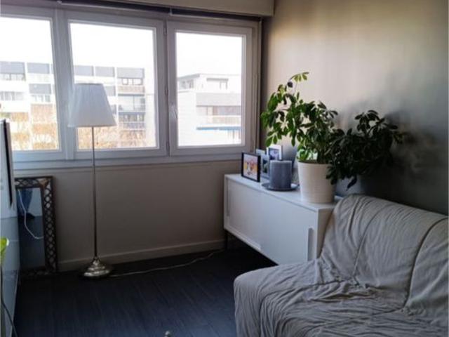 Appartement 1 pièce, 12 m² à louer à Vélizy Villacoublay 78140