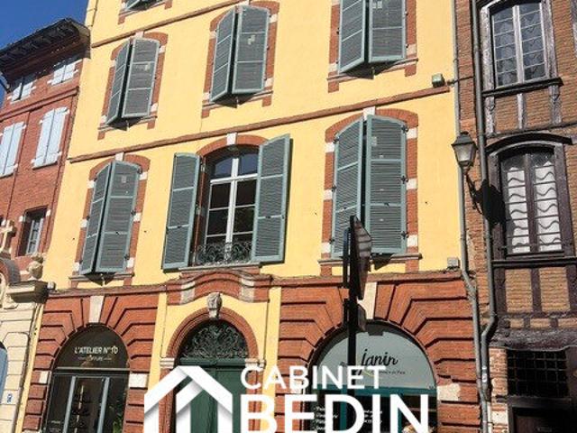 Appartement 1 pièce 131 m²