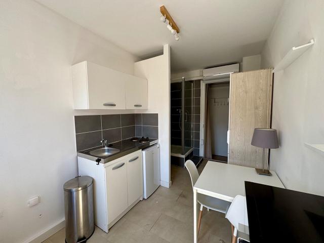 Appartement 1 pièce 13 m²