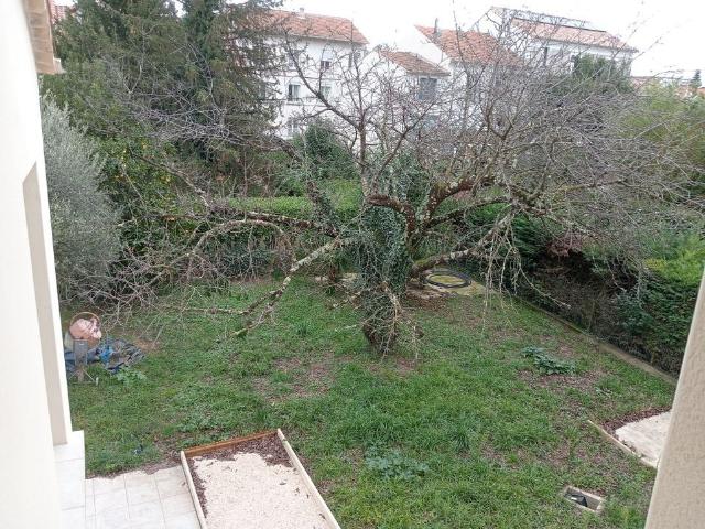 Appartement 1 pièce, 13 m² à louer à Alès 30100