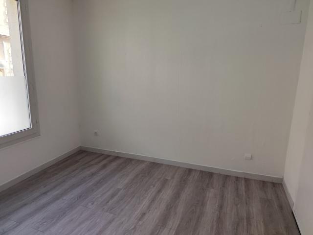 Appartement 1 pièce, 13 m² à louer à Cahors 46000