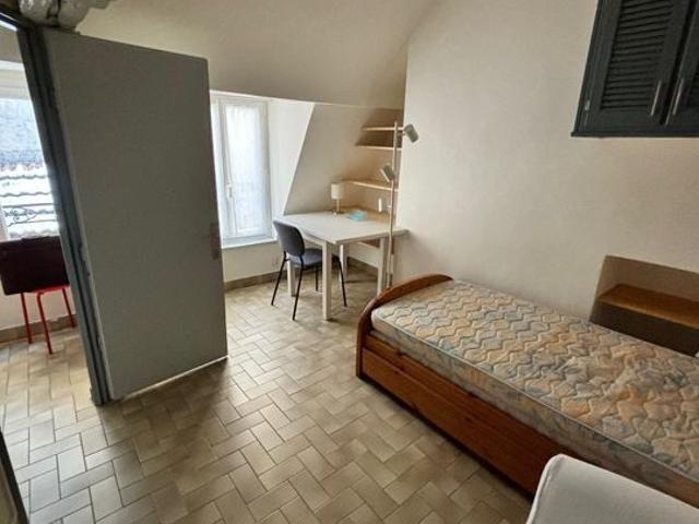 Appartement 1 pièce, 13 m² à louer à Dijon 21000
