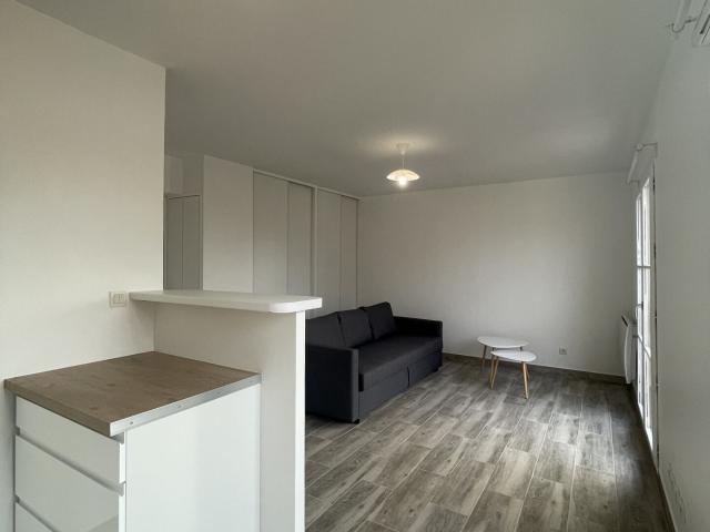 Appartement 1 pièce, 24 m² à louer à Montereau Fault Yonne 77130