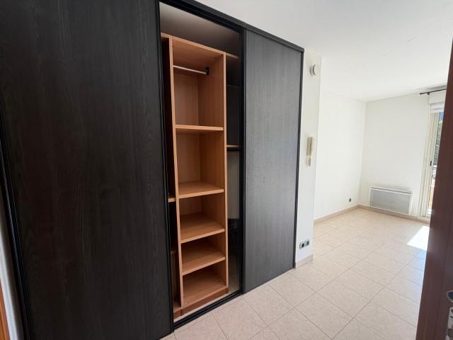 Appartement 1 pièce, 24 m² à louer à Nice 06300