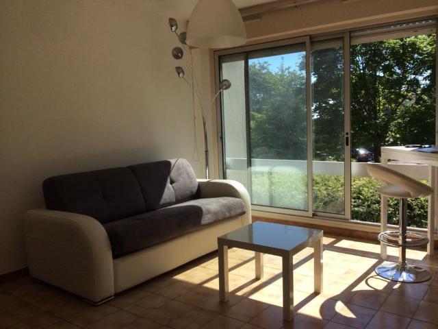 Appartement 1 pièce, 24 m² à louer à Nîmes 30000