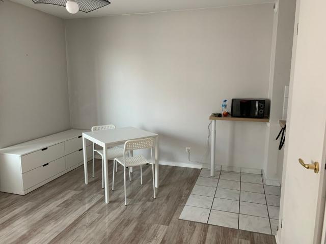 Appartement 1 pièce, 24 m² à louer à Amiens 80000