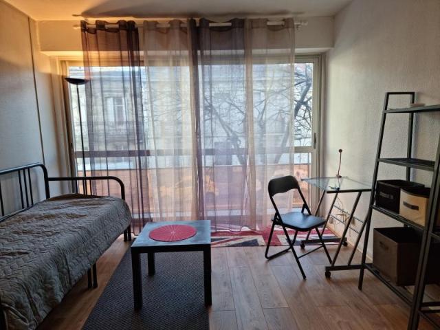 Appartement 1 pièce, 24 m² à louer à Bordeaux 33000