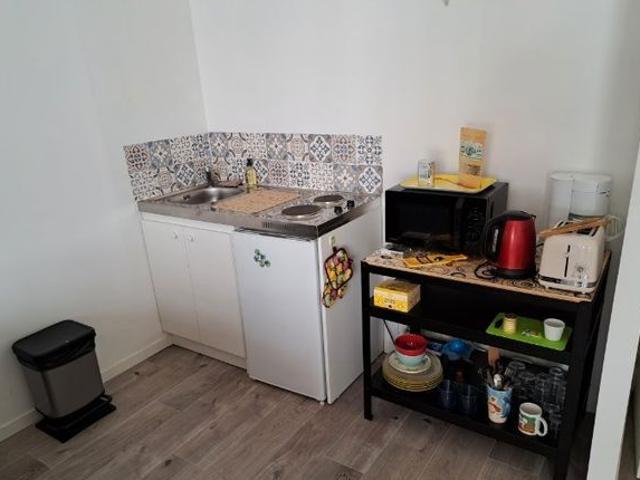 Appartement 1 pièce, 24 m² à louer à Toulon 83000