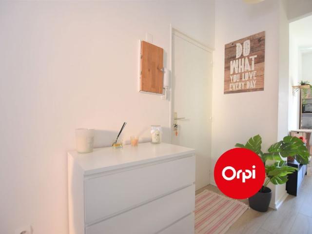 Appartement 1 pièce, 24 m² à louer à Villeurbanne 69100