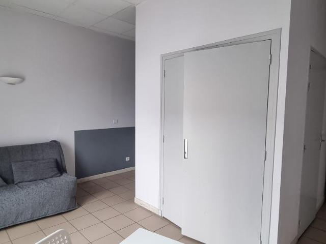 Appartement 1 pièce 24 m² PRIVAS 07000