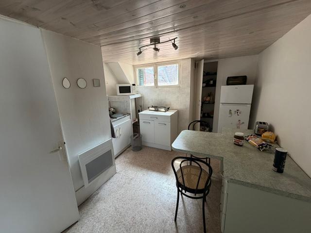 Appartement 1 pièce 75 m²