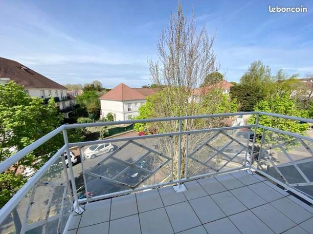 Studio 1 pièce 25 m²