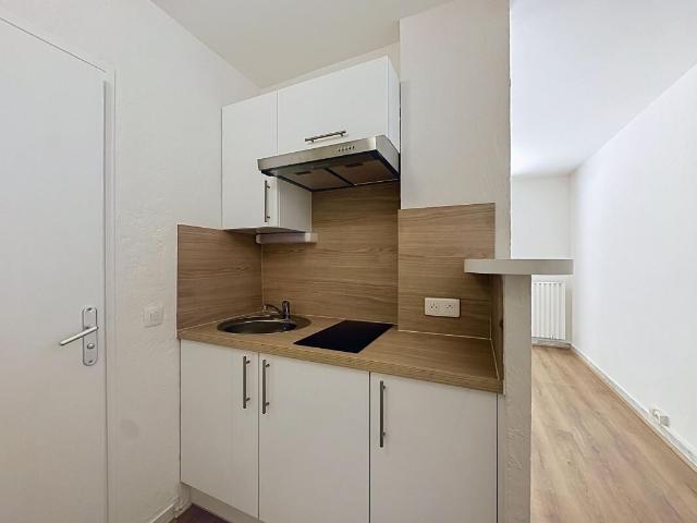 Appartement 1 pièce, 25 m² à louer à Mandelieu la Napoule 06210