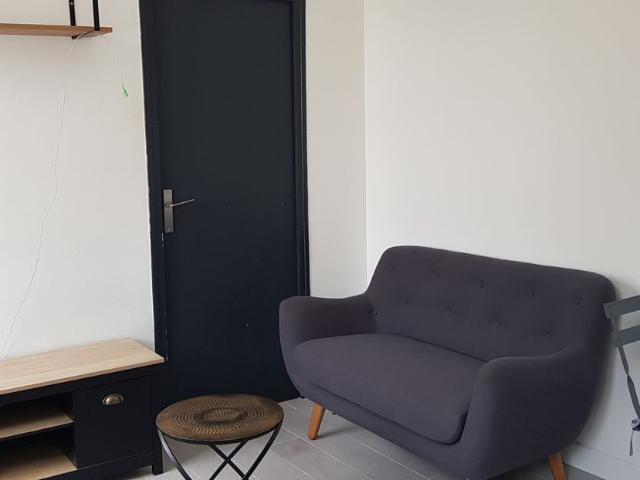 Appartement 1 pièce, 25 m² à louer à Meyreuil 13590