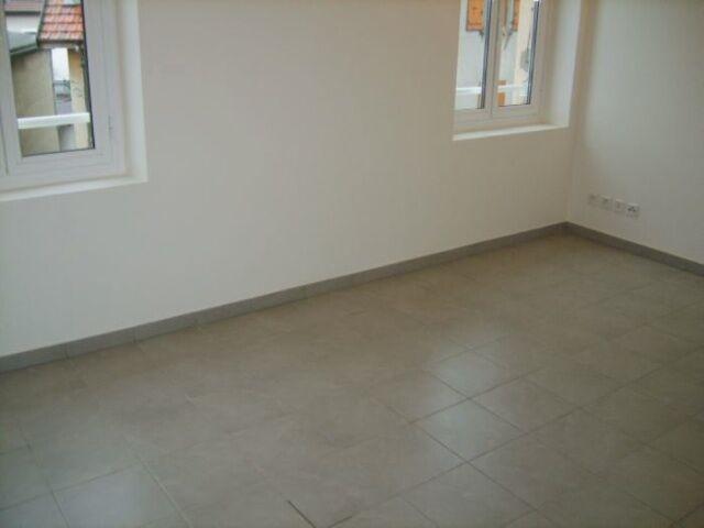 Appartement 1 pièce, 25 m² à louer à Ambilly 74100