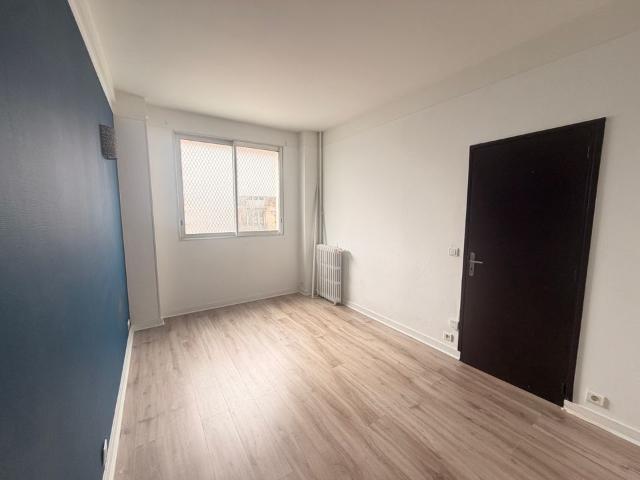 Appartement 1 pièce, 25 m² à louer à Bagneux 92220