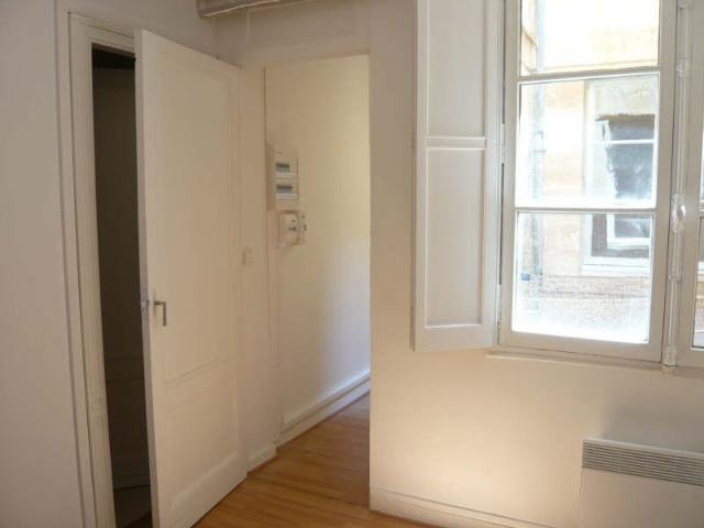 Appartement 1 pièce, 25 m² à louer à Bordeaux 33000