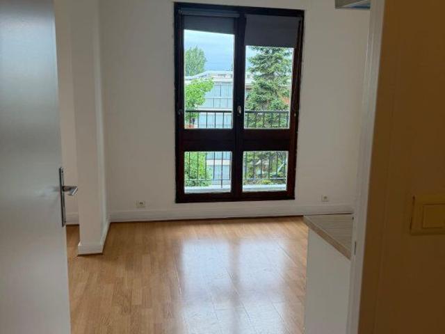 Appartement 1 pièce, 25 m² à louer à Le Chesnay Rocquencourt 78150