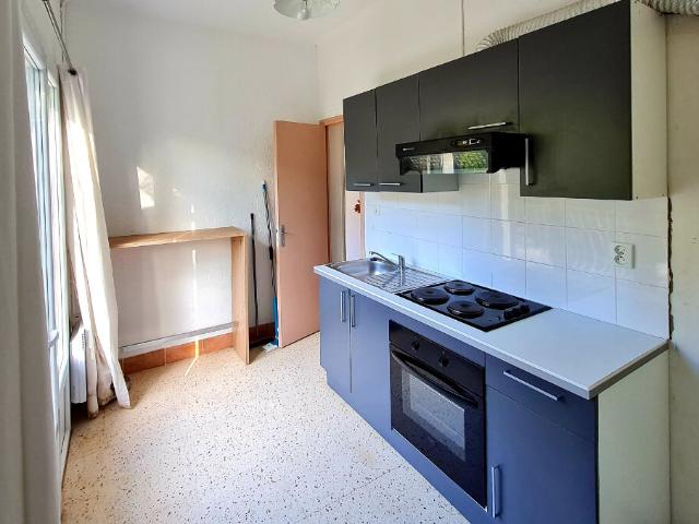 Appartement 1 pièce, 25 m² à louer à Signes 83870