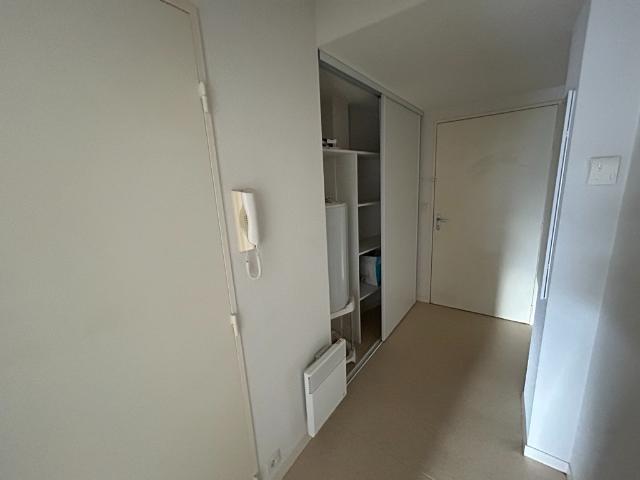 Appartement 1 pièce – 25 m² environ à Rennes Bréquigny ref: G64730