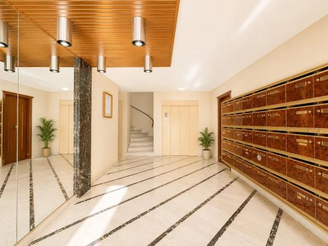 Appartement 1 pièce, 26 m² à louer à Nice 06000