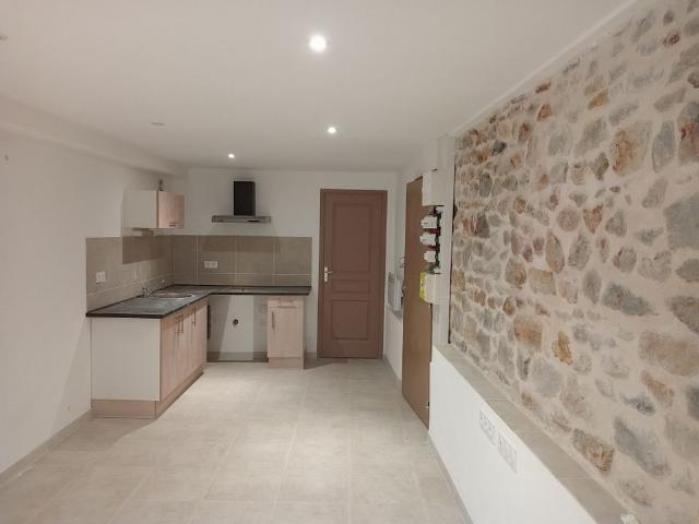Appartement 1 pièce, 26 m² à louer à Alès 30100