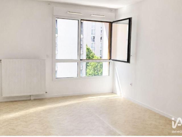 Appartement 1 pièce, 26 m² à louer à Bobigny 93000