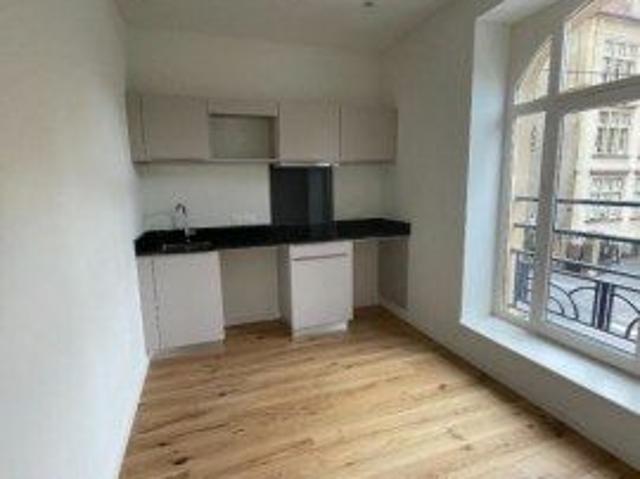 Appartement 1 pièce 26.98 m²