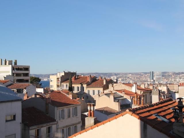 Appartement 1 pièce, 27 m² à louer à Marseille 6 13006