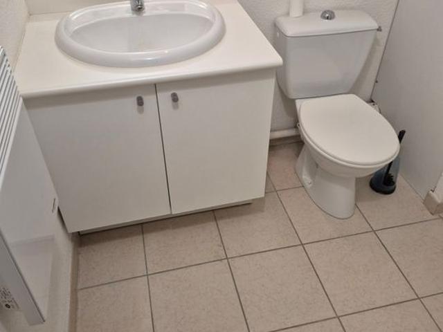 Appartement 1 pièce, 27 m² à louer à Nîmes 30000