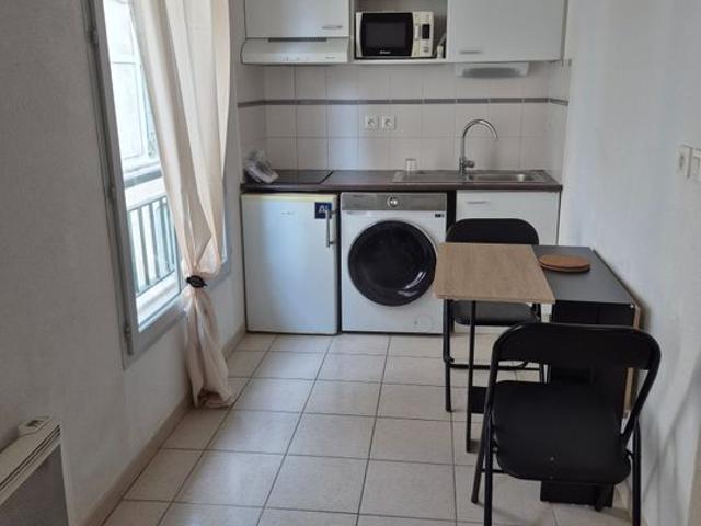 Appartement 1 pièce, 27 m² à louer à Nîmes 30000