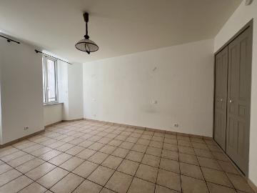 Appartement 1 pièce, 27 m² à louer à Aubenas 07200