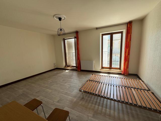 Appartement 1 pièce, 27 m² à louer à Agen 47000