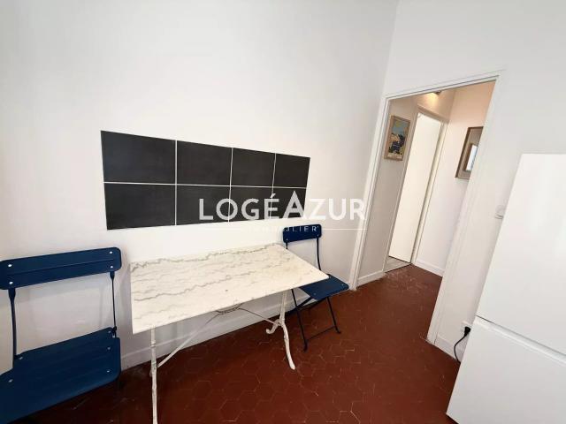 Appartement 1 pièce, 27 m² à louer à Antibes 06600