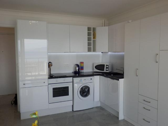 Appartement 1 pièce, 27 m² à louer à Antibes 06160