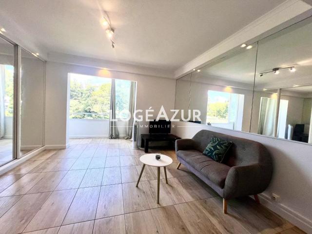 Appartement 1 pièce, 27 m² à louer à Cannes 06400