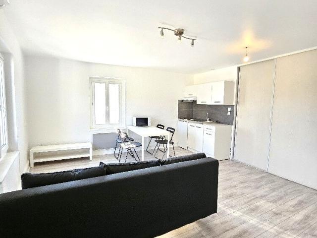 STUDIO 27.47 M2 HAB. CENTRE VILLAGE CHAPONOST