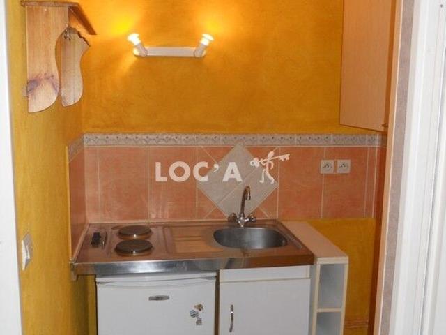 Appartement 1 pièce, 27 m² à louer à Dijon 21000