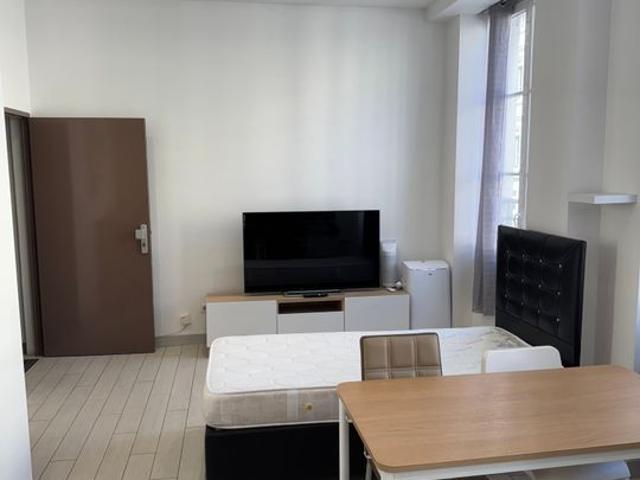 Appartement 1 pièce, 27 m² à louer à Lyon 3 69003