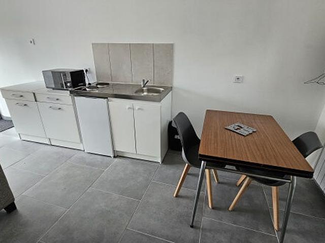 Appartement 1 pièce, 27 m² à louer à Lailly en Val 45740