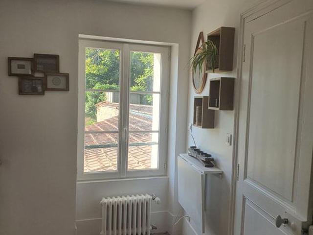 Appartement 1 pièce, 27 m² à louer à Le Mée sur Seine 77350